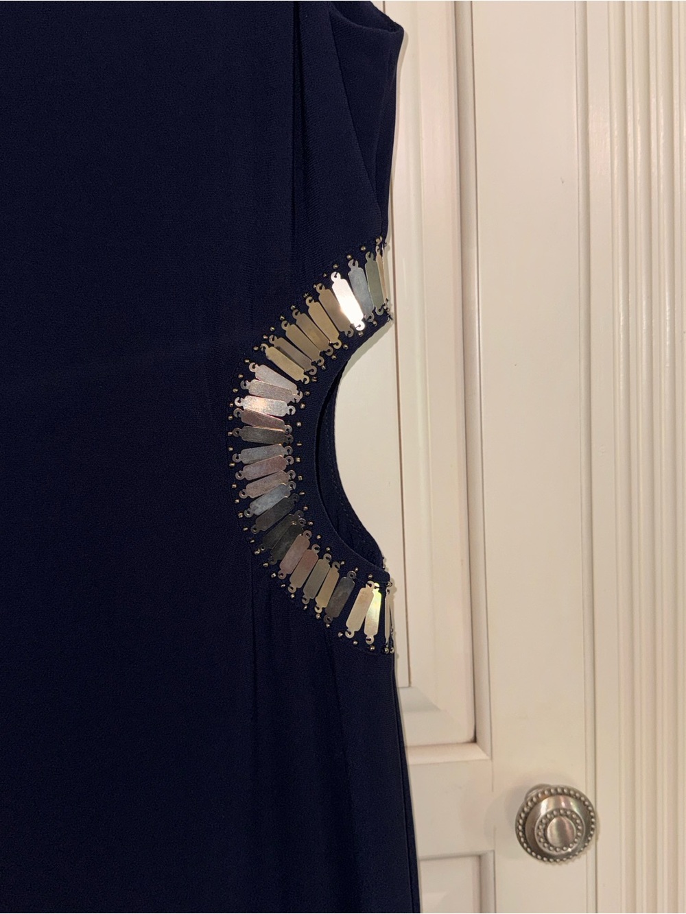 Sleeveless Navy Evening Gown with Side Embellishment Size 6 Formal Wedding Date - Picture 4 of 7